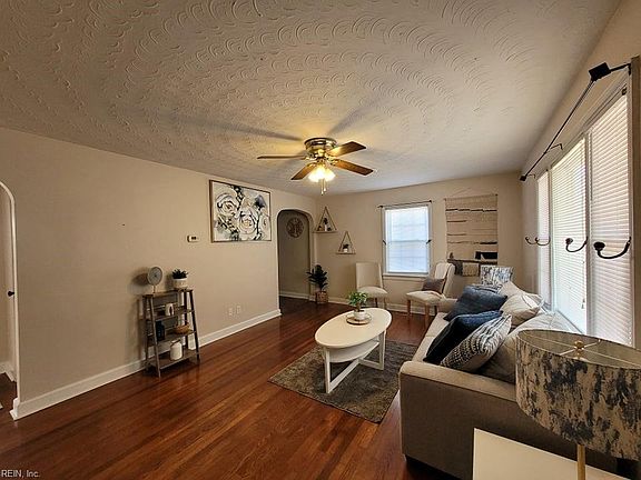 3rd image of 100 Ansell Ave