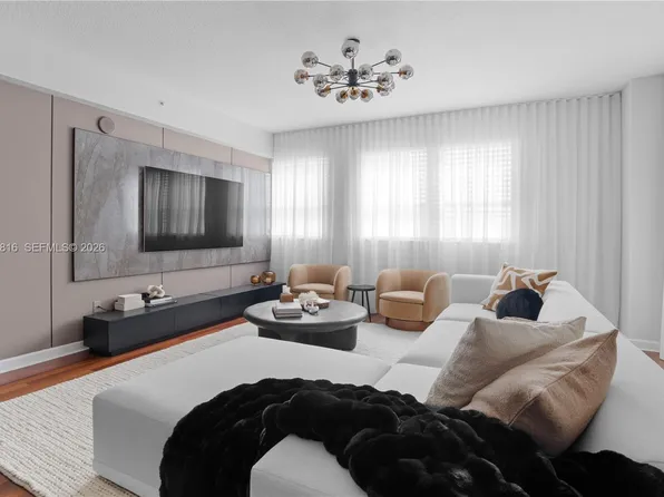 8390 SW 72nd Ave APT 428, Miami, FL 33143