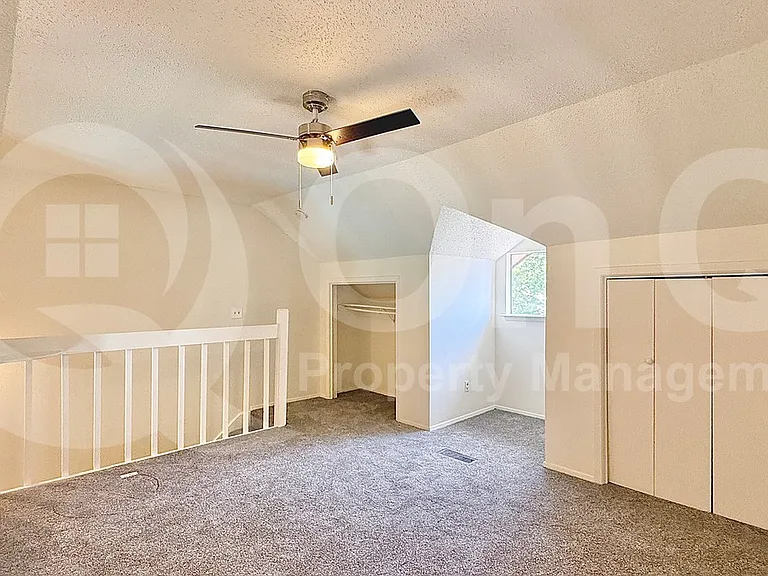 5608 Cougar Dr #220 — Photo 6