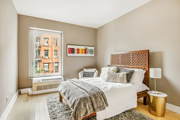 Sold by Compass | media 4