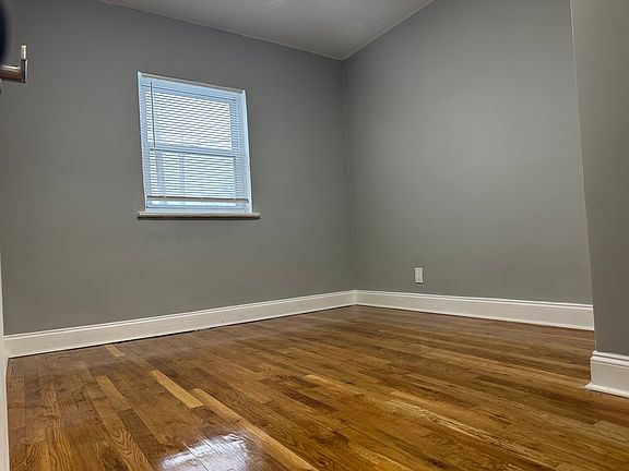 5th image of 1507 Research Ave #2