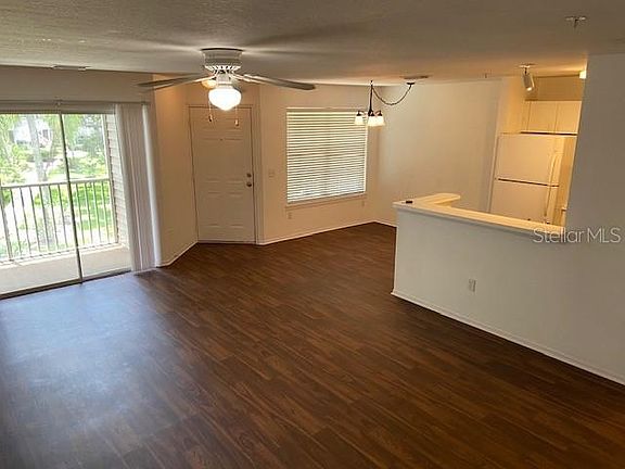 2nd image of 850 S Tamiami Trl APT 133
