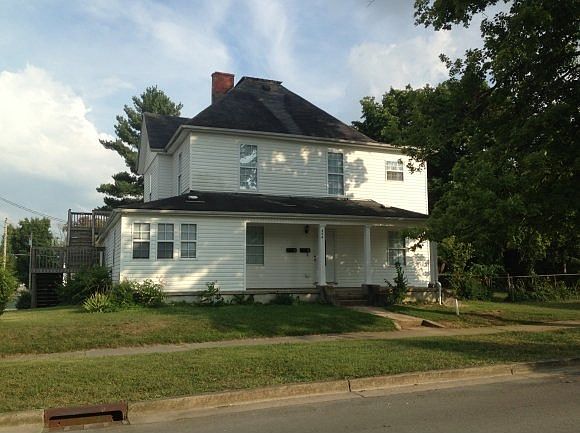 1st image of 226 E Chilhowie Ave