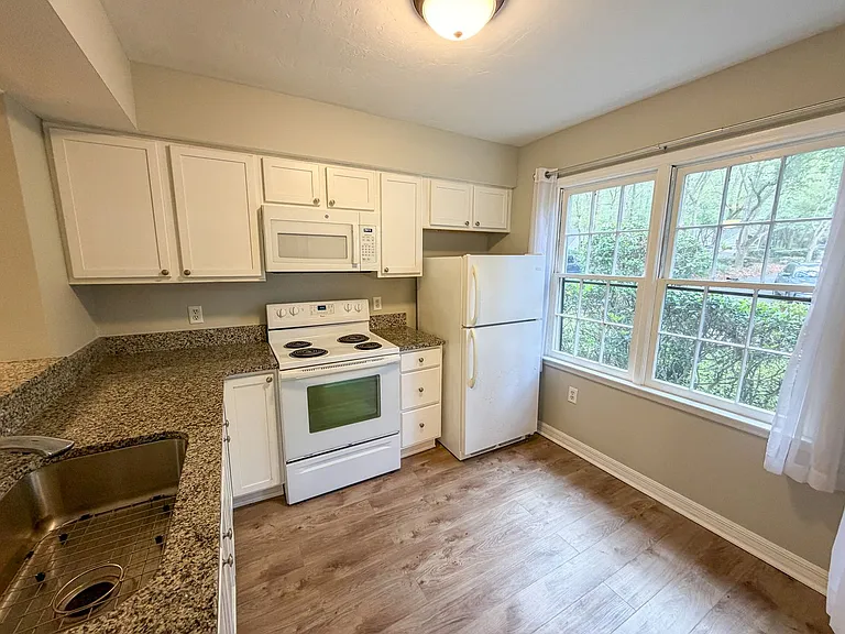 5324 SW 88th Ct — Photo 8