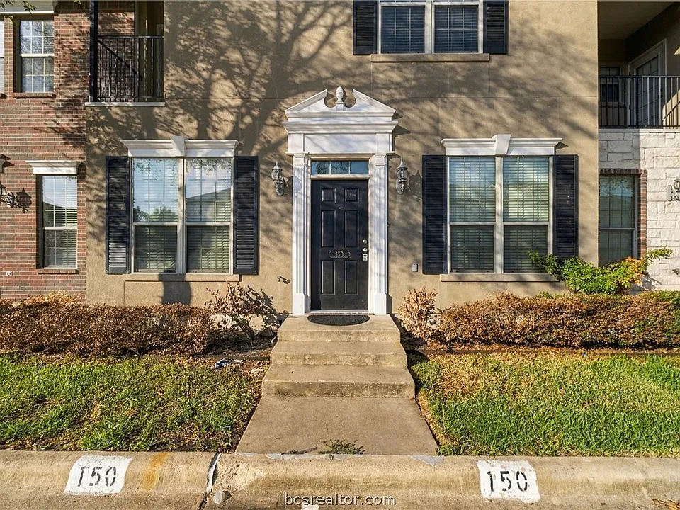 150 Forest Dr