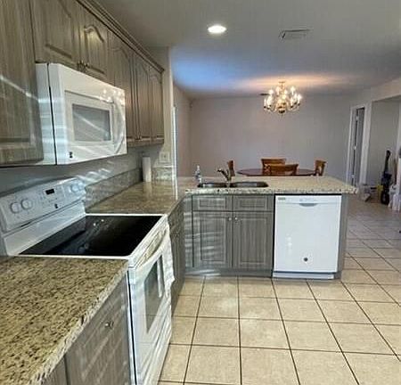 3rd image of 6769 Las Colinas St