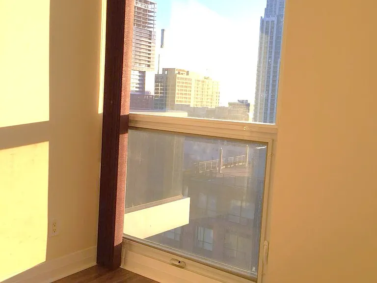 21 Carlton St #2201 — Photo 7