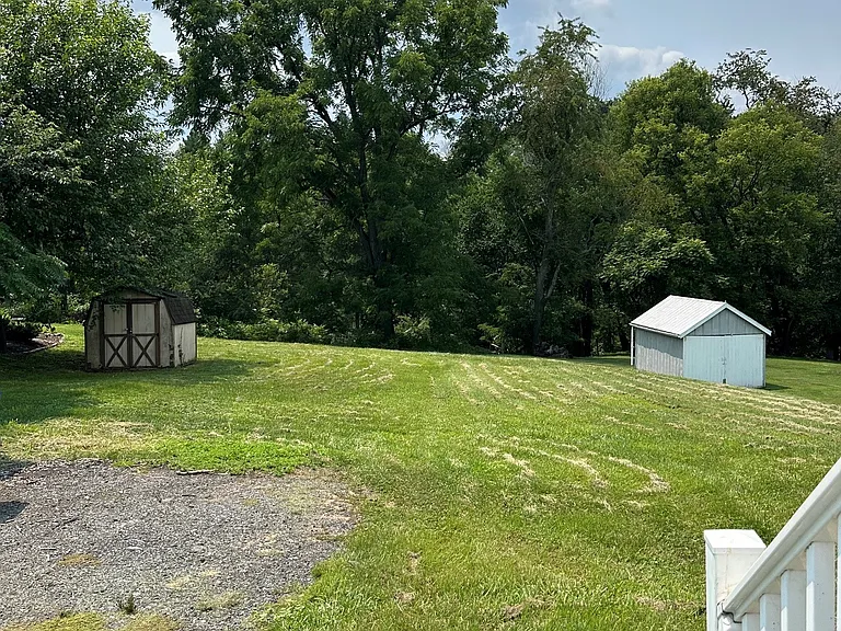 5105 Doubs Rd — Photo 3