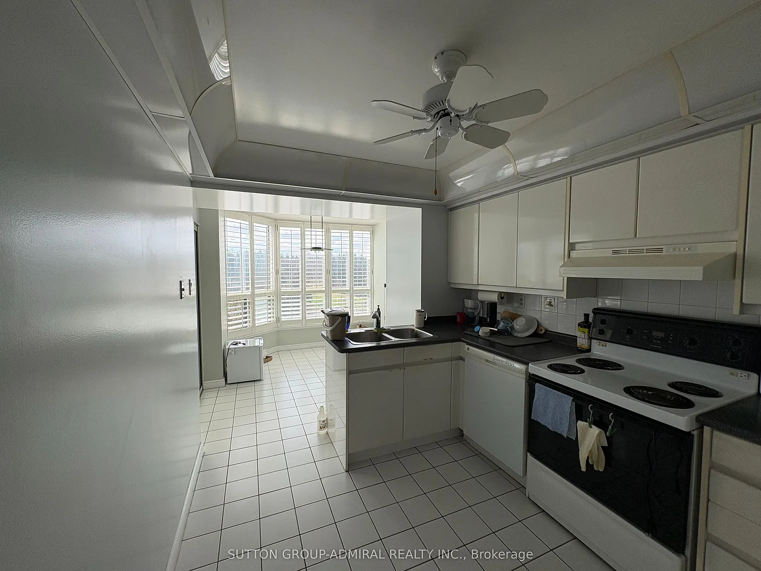 3 bed, $3,599 — Photo 4