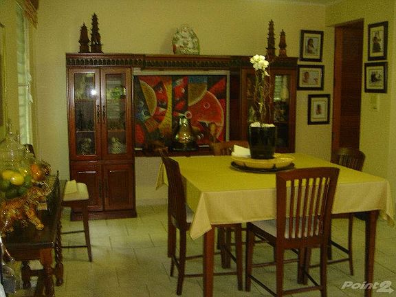 Eat-in area