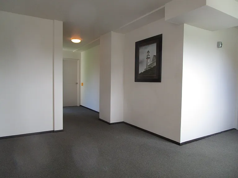 The Mauna Kea Comfortable, Age-Restricted / 55+ View Apartments — Photo 9