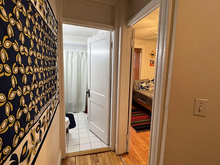 331 Harvard St #2 — Photo 13