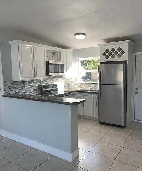 5672 Purdy Ln — Photo 2