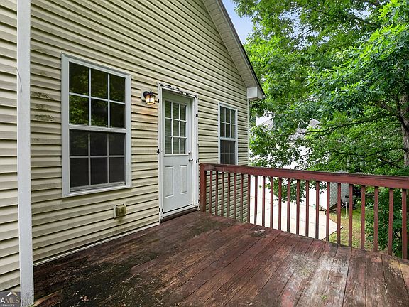 4th image of 362 Delane Dr