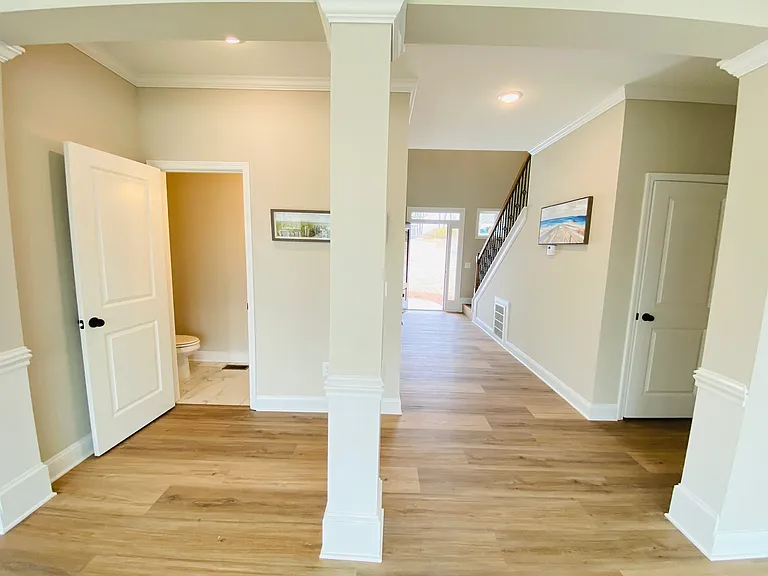 6960 Diana Cir — Photo 25