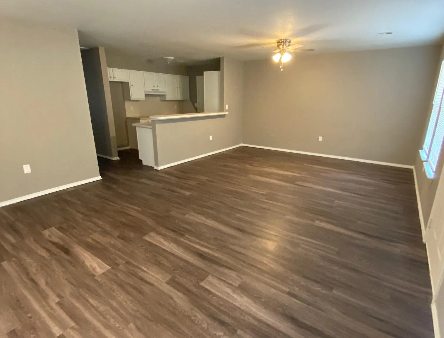 8620 NE 20th St — Photo 3