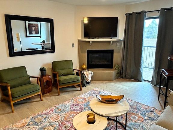 5th image of 408 Bayview Dr #B-408b
