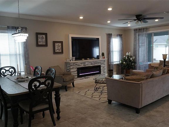5th image of 8 Lewisdale Ln