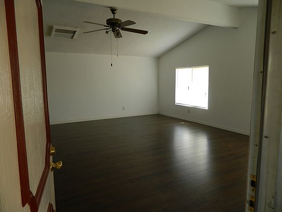 Living room, view 1