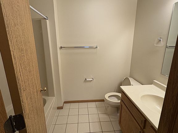 4th image of 7106 Broadway #71201A