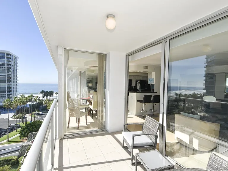 1810 Avenida Del Mundo #702 — Photo 11