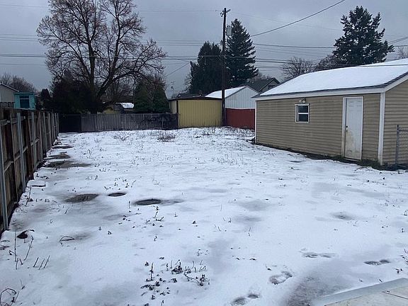 3rd image of 2618 N Magnolia St