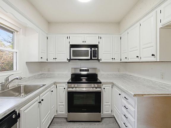 4th image of 32 Destino Way