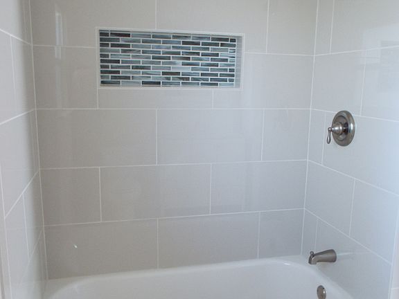 2nd image of 1306 Glenwood Dr