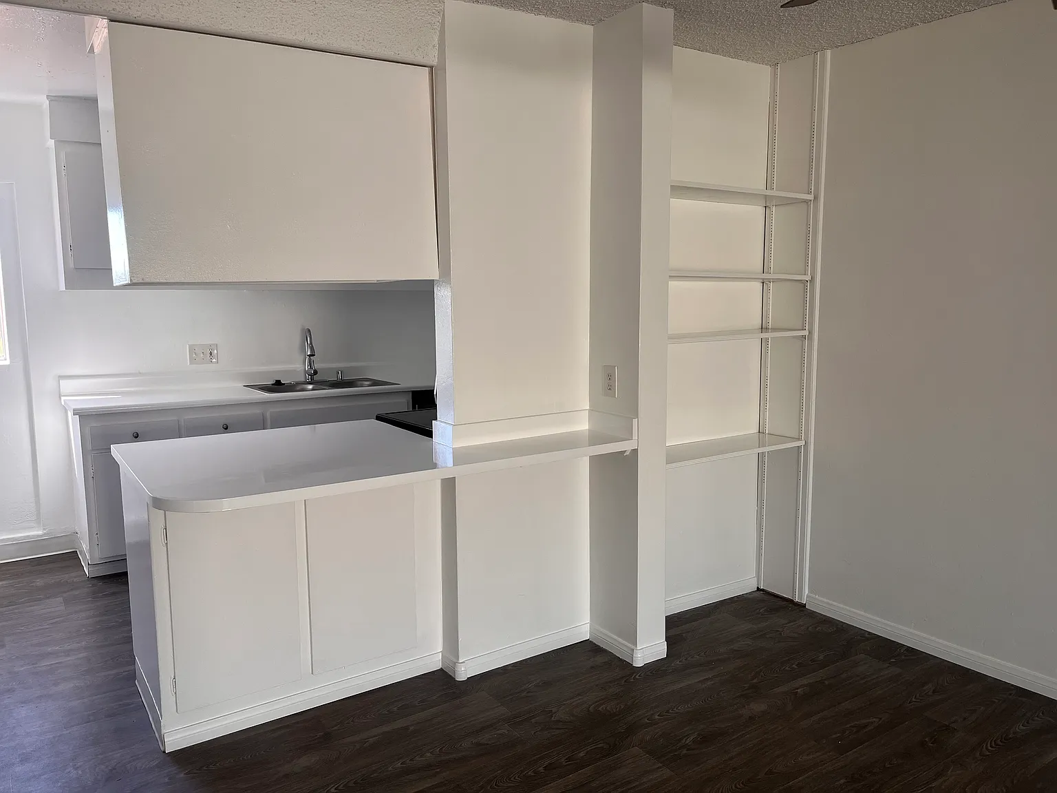 Juniper Court — Photo 3