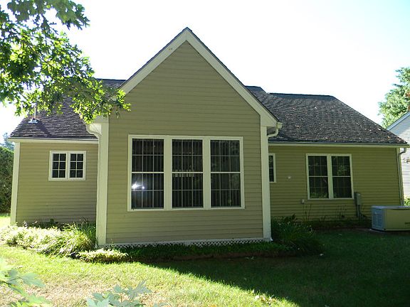 2nd image of 26 Westchester Ct