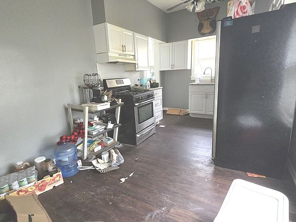 4th image of 5460 W Fulton St