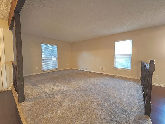 3rd image of 8298 S Syracuse Ct