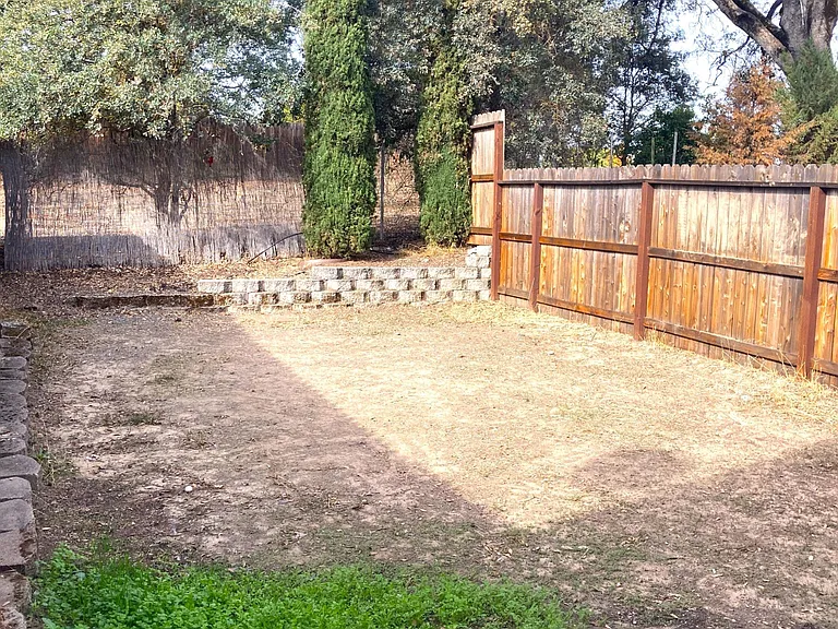 1245 Hartley St — Photo 10
