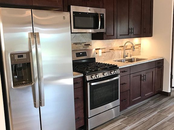3rd image of 3730 Cazador St