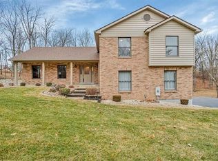 18321 Fleur De Lis Dr, Florissant, MO