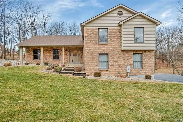 18321 Fleur De Lis Dr photo 1