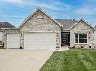 411 Ava Renee Dr, Ballwin, MO