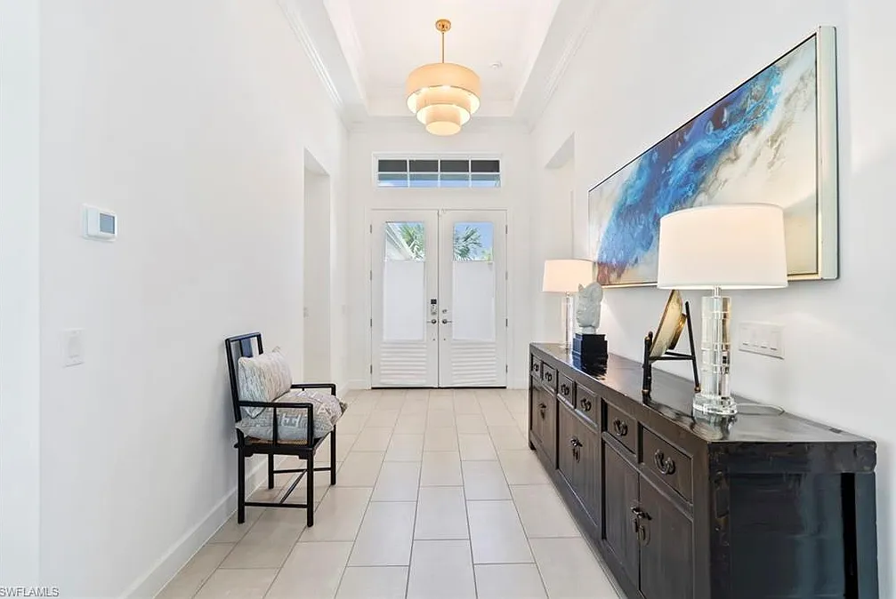 3 bed, 3.5 bath, 2885 sqft, $21,000 — Photo 4
