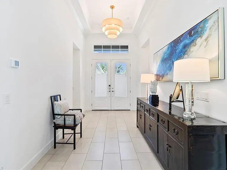 15394 Turin Dr — Photo 4