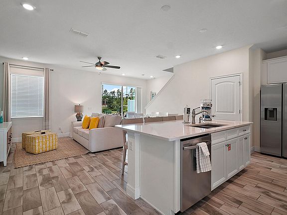 2nd image of 8174 Coconut Place