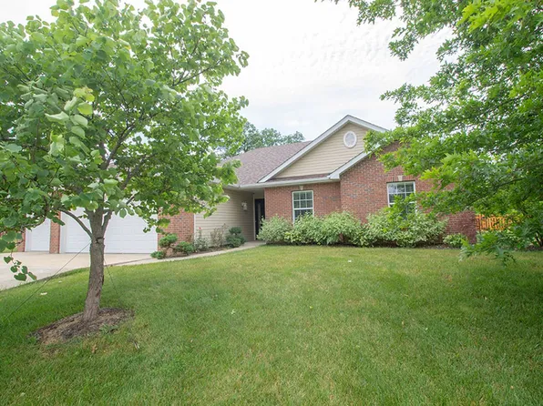 7106 Stanwood Dr, Columbia, MO 65203
