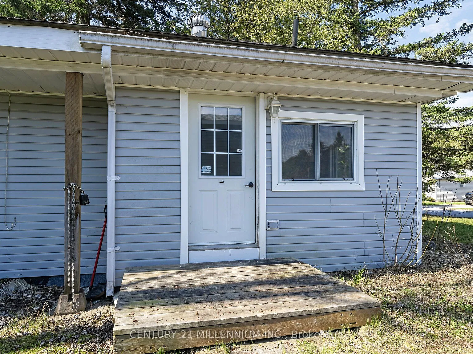 3 bed, $2,000 — Photo 3