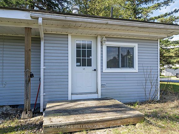 3rd image of 17 Cedar Ln