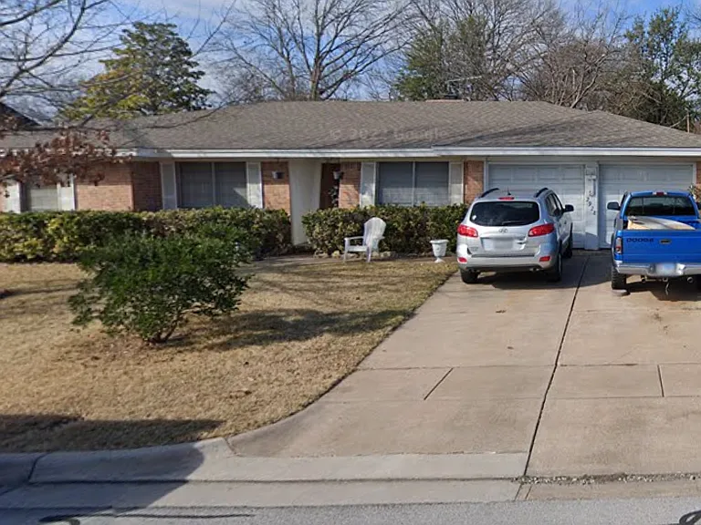 2928 Cortez Dr — Photo 1
