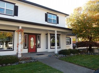 142 S Main St, Phoenix, OR 97535