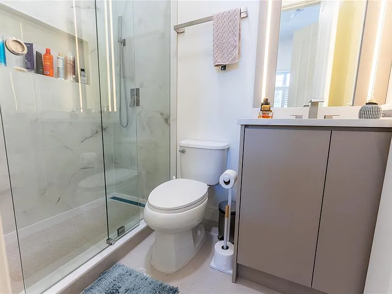 2041 Lake Fischer Cove Ln — Photo 33