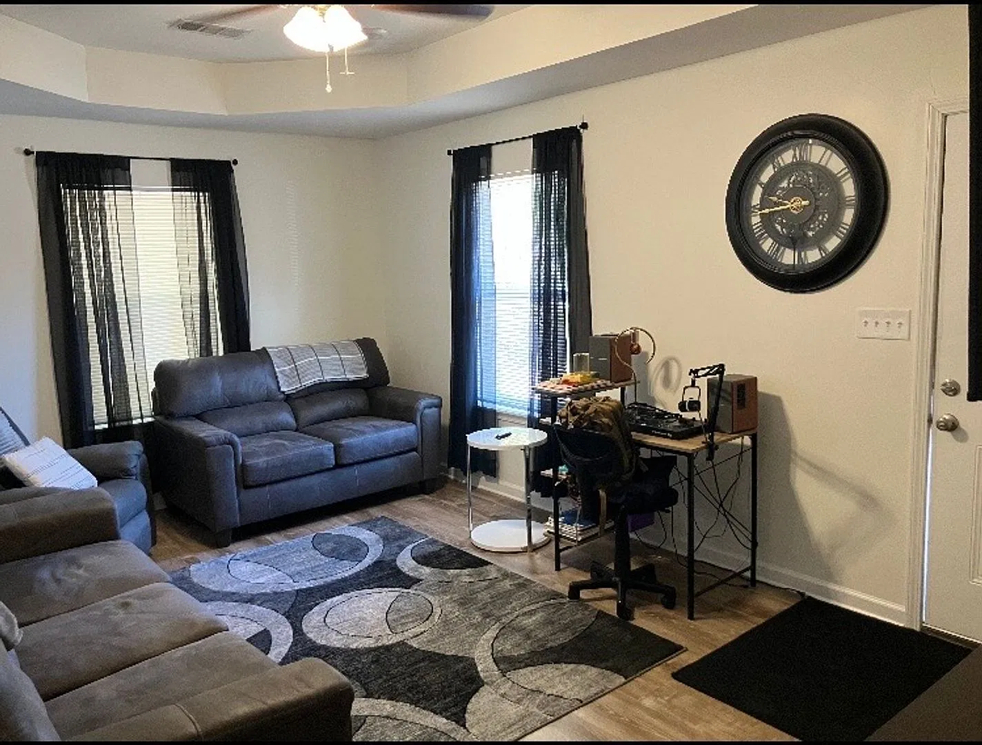 145B Cude Ave — Photo 3