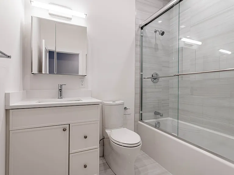 157 Everett St #301 — Photo 22