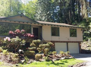 7704 Olympic View Dr, Edmonds, WA 98026
