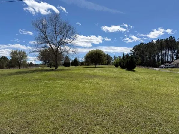 25 N A Broome Rd, Sumrall, MS 39482